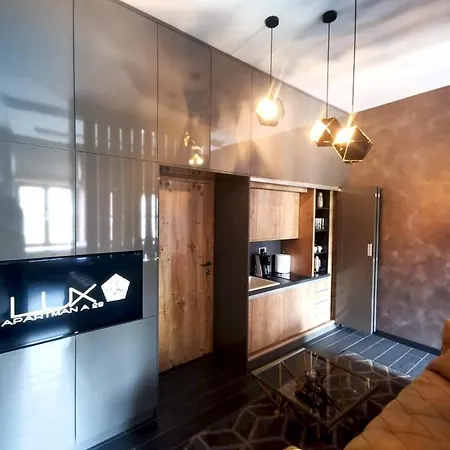 Lux A28 Apartment Novi Sad